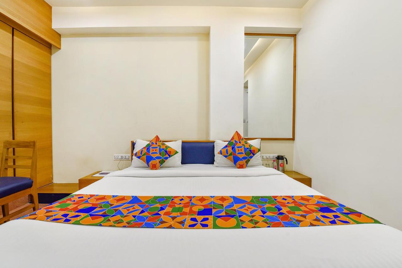 Fabhotel Prime Grand Unity Αχμπανταμπάντ Εξωτερικό φωτογραφία